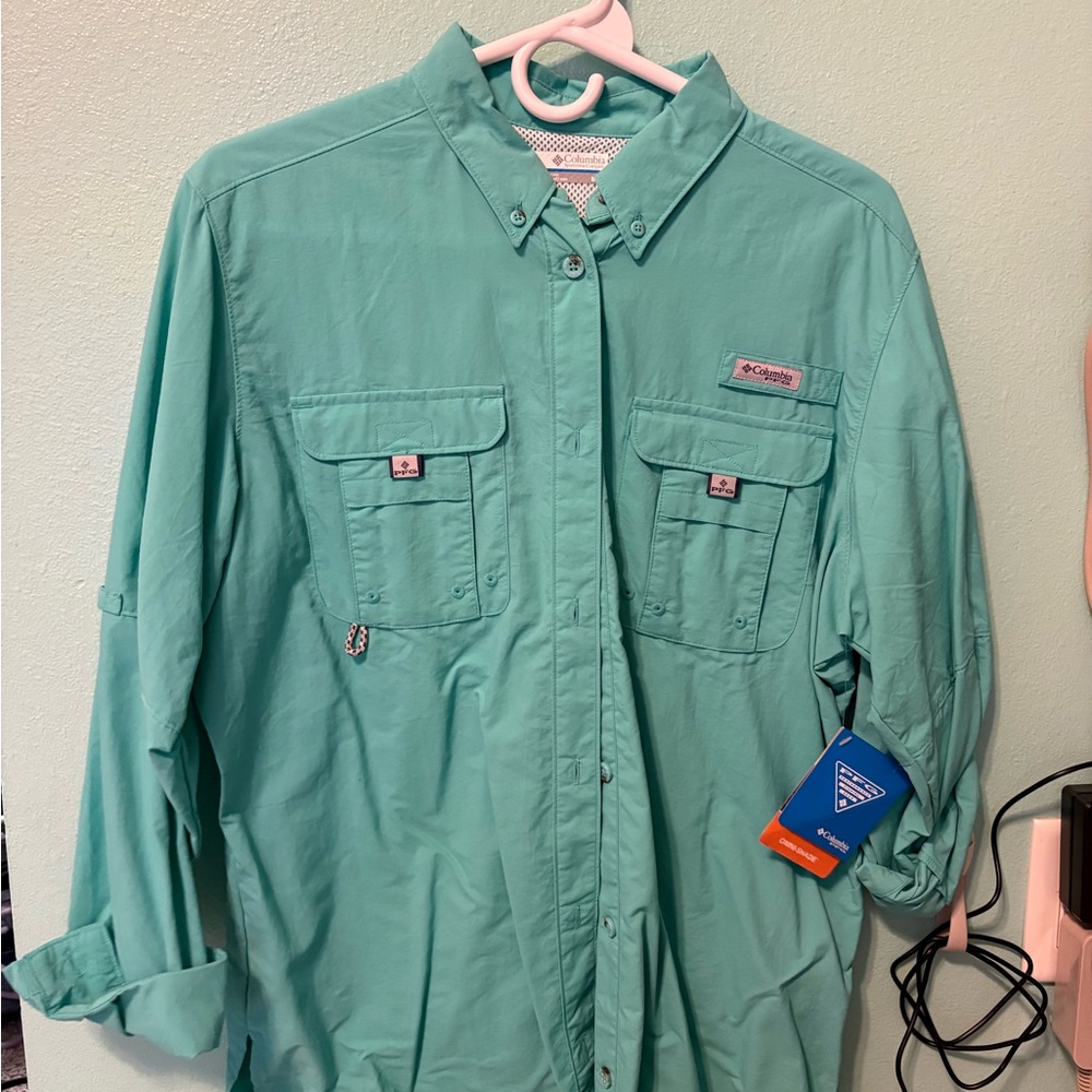 Columbia Men's Aqua Button Down Shirt